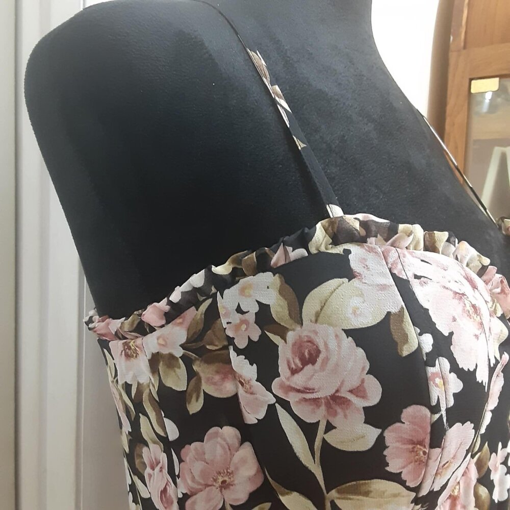 Altar'D State Size Large Chaya Floral Ruffle Spaghetti Strap Smocked Midi Dress - Picture 4 of 16